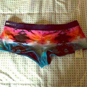NWT Roxy shorty bathing suit bottoms